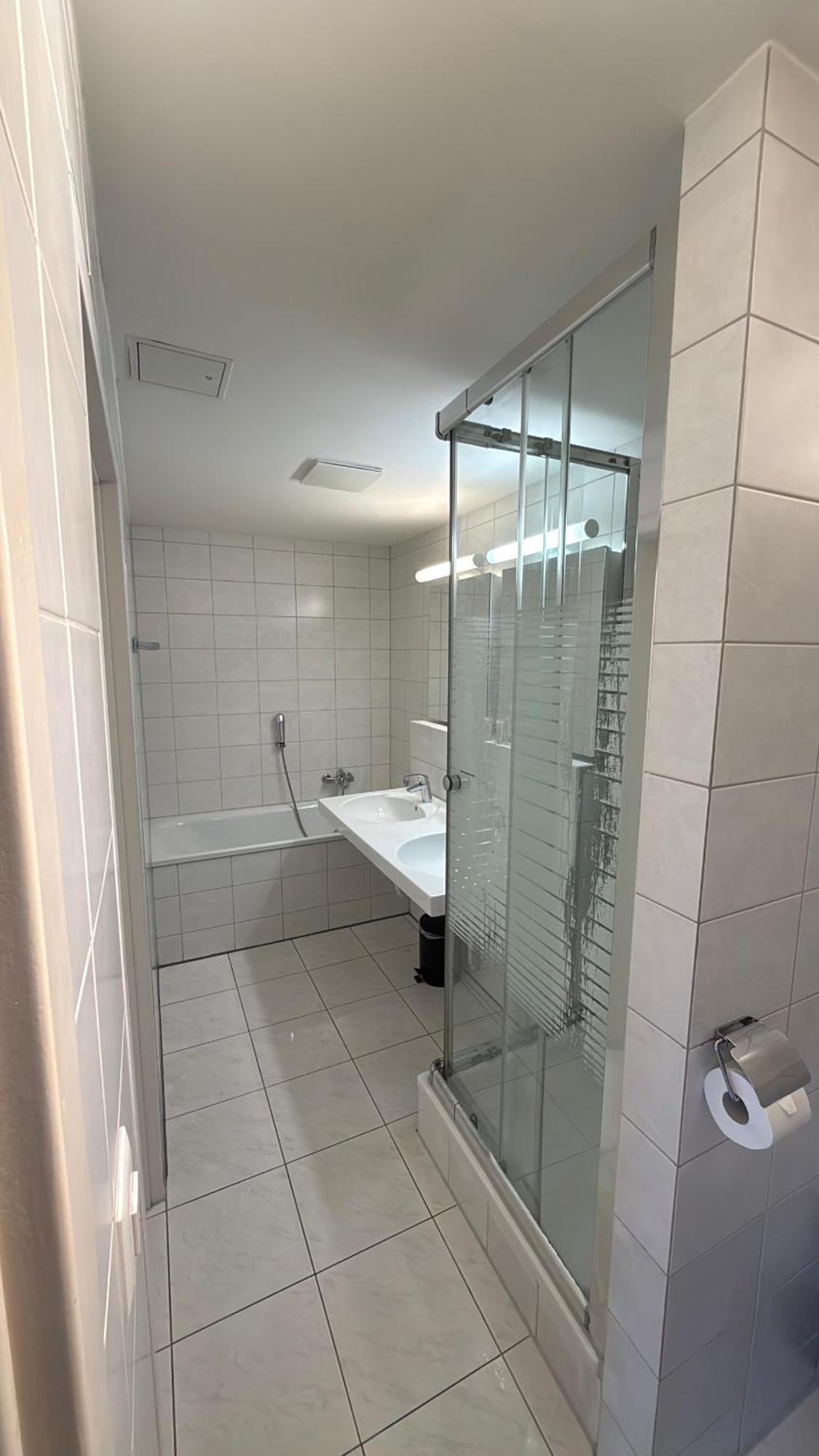 Hitrental Stauffacher Apartments Zurych Zewnętrze zdjęcie
